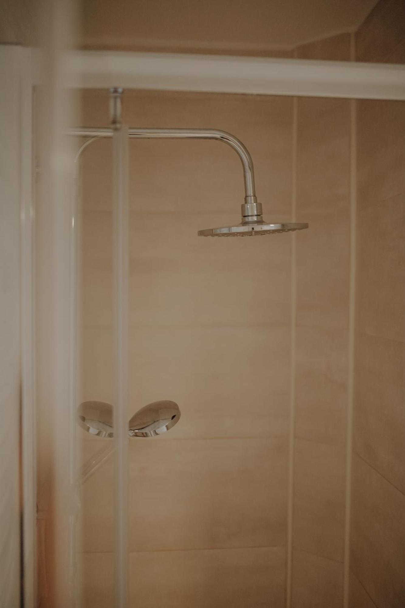 Superbe Appartement Renove - Salon De Provence Εξωτερικό φωτογραφία